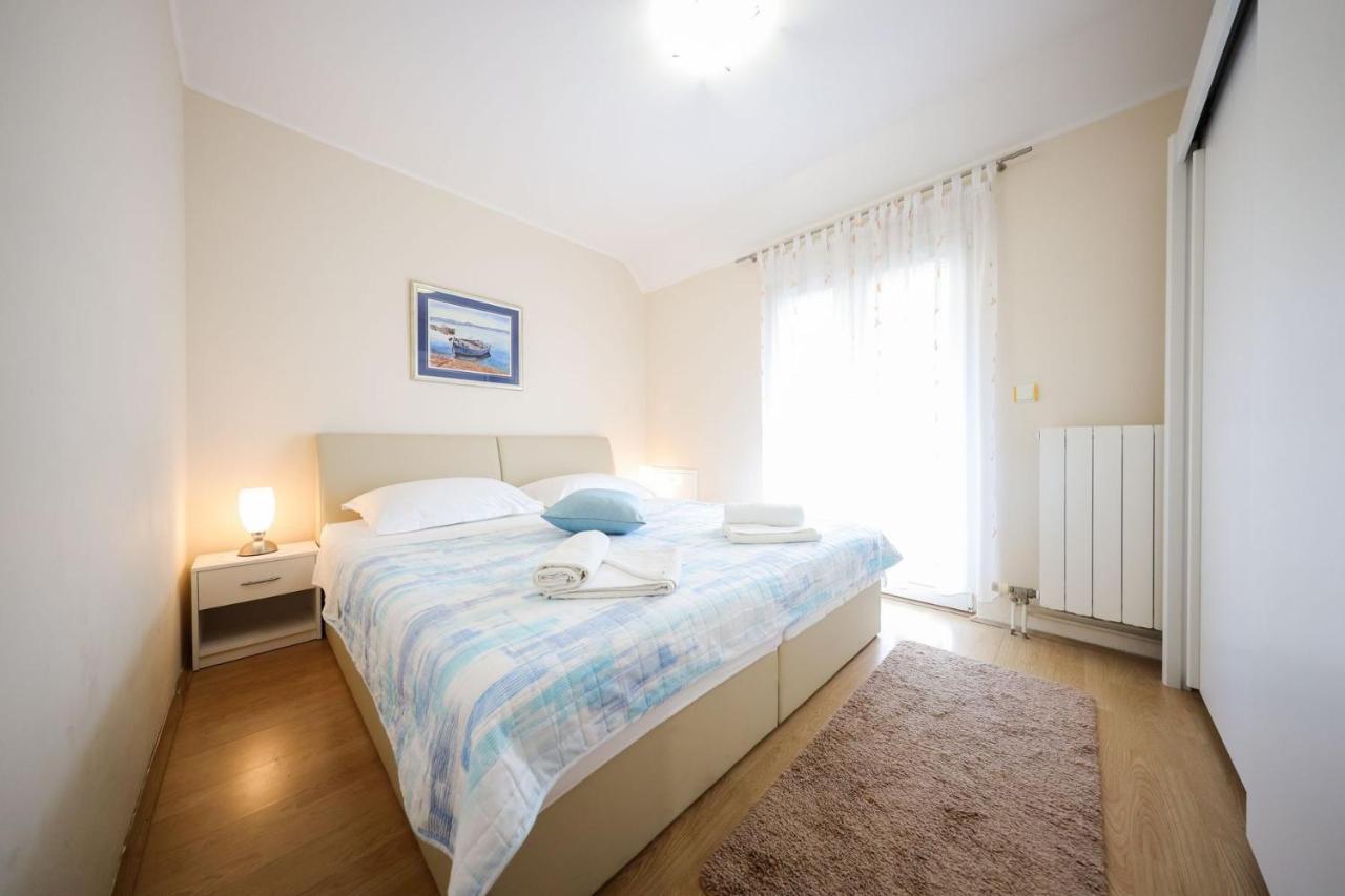 Mira Apartment